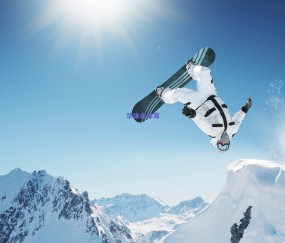 克尼佩尔快攻手术刀式妙传撕破防线 米勒暴力美学扣篮点燃主场激情